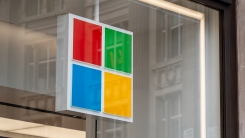 Microsoft Sign outside store